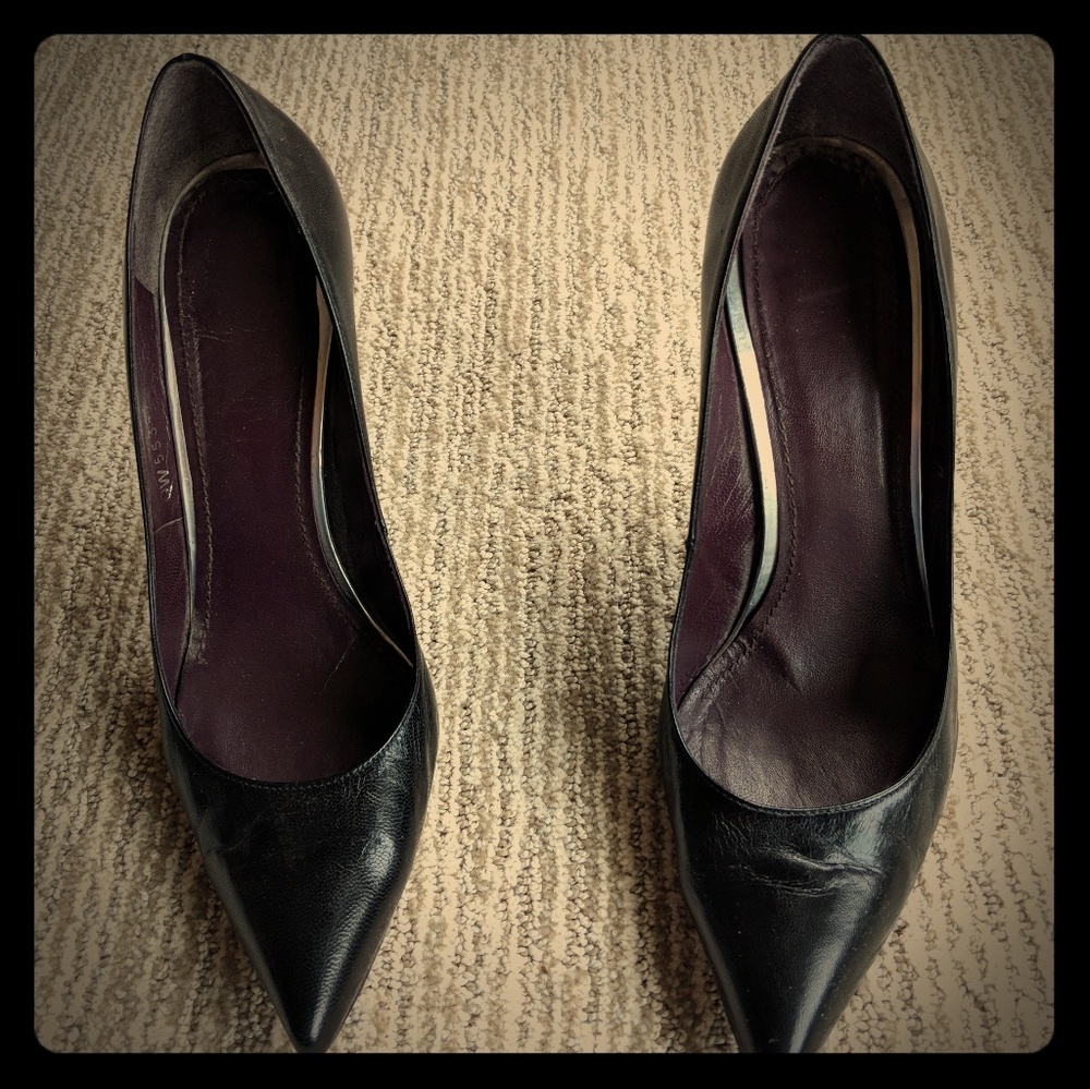 Stuart Weitzman Black Pumps